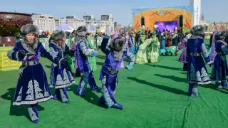 "Наурызда 10 күн демаламыз". Желіде тарап жүрген "құжаттағы" ақпарат рас па?