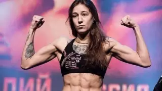 Қазақстандық қыз UFC-мен келісімшартқа қол қойды