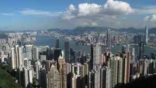 Гонконг тұрғындарына 1280 доллардан берілді