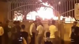 Иранда коронавирус жұқтырғандарды тұрғындар өртеп жібермек болған