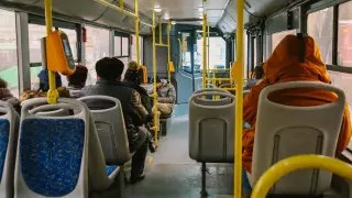 Павлодарда автобус жүргізушілері наразылыққа шықты. Жағдайға әкім араласты