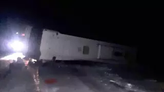 Павлодар облысында 28 жолаушысы бар автобус аударылды