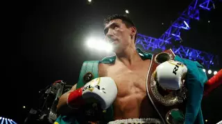 Жәнібек Әлімханұлы Канадада африкалық боксшымен жұдырықтасады