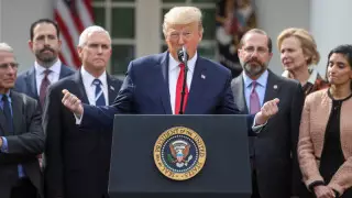 Трамп АҚШ-та төтенше жағдай режимін жариялады