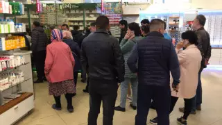 Алматылықтар дәріханалардағы ұзын-сонар кезекке шағымданып жатыр