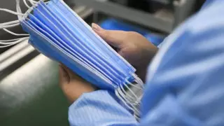 Нұр-Сұлтанға 300 мың бетперде жеткізілді