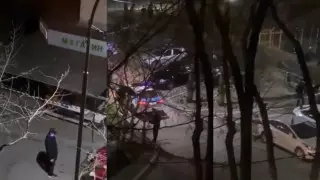 "Вирус анықталды". Алматыда үй мен дүкен қоршауға алынды