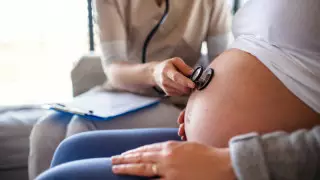 Алматыда 6 бала мен 4 жүкті әйел коронавирус жұқтырған