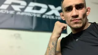 Фергюсон Гэтжимен жекпе-жектің келісімшартына қол қойды