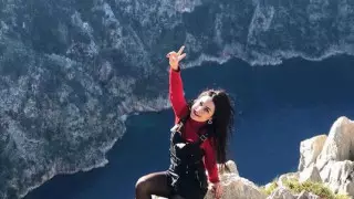 Түркияда қазақстандық қыз жартастан құлап мерт болды