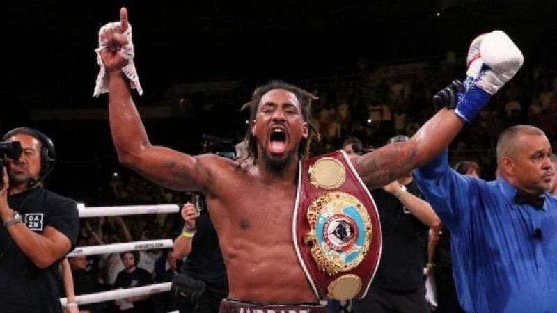 Деметриус Андраде. Фото: twitter.com/BooBooAndrade