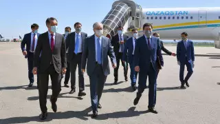 Тоқаев Алматы әуежайын қайта жөндеу жоспарымен танысты