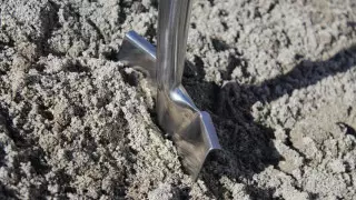 АҚШ тұрғыны зейнетақы алу үшін 15 жыл бойы әжесінің денесін жертөледе сақтаған