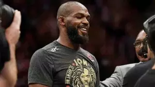 UFC-дегі ең мықты файтер чемпиондық белбеуден бас тартатынын мәлімдеді