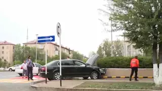 Қарағандыда мектеп түлектері әкімдік ғимаратын соғып кеткен