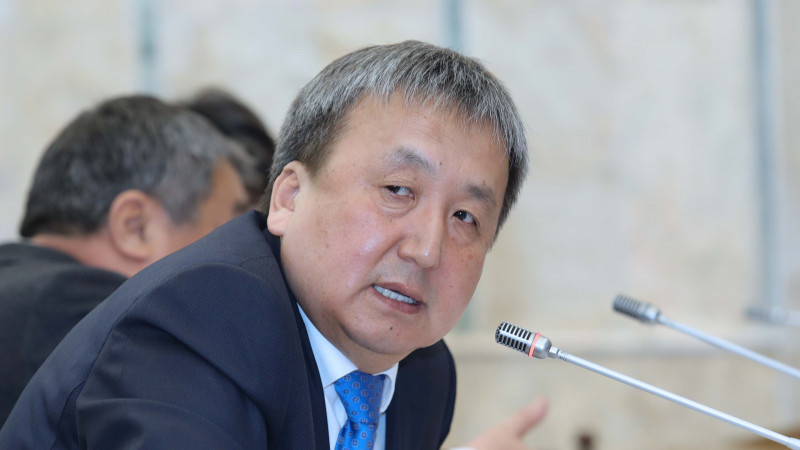 Асылбек Жээнбеков. Фото: kenesh.kg