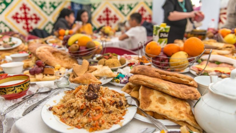 © Тұрар Қазанғапов