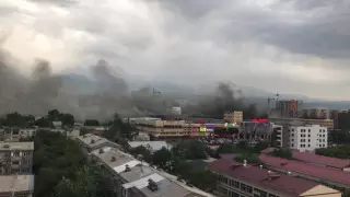 Алматыдағы ірі сауда орталығы маңындағы цехтен өрт шықты