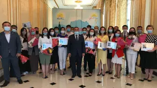 Шымкент волонтерлеріне Елбасының Алғыс хаты тапсырылды