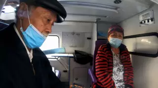 Блогерлер Нұр-Сұлтанда жедел жәрдем қызметі қалай жұмыс істейтінін видеоға түсірді