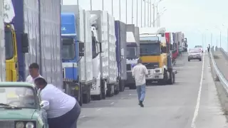 Қазақстан-Қытай шекарасында айлап кептелісте тұрған жүк көлік иелері шағымын айтты