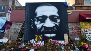 Джордж Флойд ұсталған кезде 20 реттен астам "дем ала алмай жатырмын" деген - БАҚ