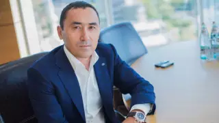 Рахымбаев кәсіпкерлерді коронавирус жұқтырған науқастарды тегін емдеуге шақырды