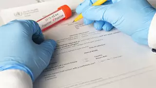 Пульмонолог коронавирус жұқтырғандарды емдеу хаттамасы неге үнемі өзгеретінін түсіндірді