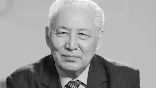 Назарбаев Кенжеғали Сағадиевтің отбасына көңіл айтты