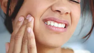 Тісі ауырған ұлыбританиялық әйел өліп кете жаздады