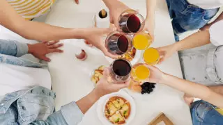 "Дәрігерлердің отырыстан қашуы" - басқарма өкілдері жағдайға түсініктеме берді