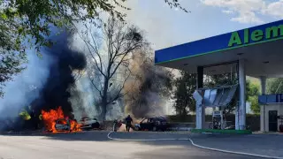 Алматы облысында жол апаты салдарынан жанармай бекеті мен екі көлік жарылып кетті