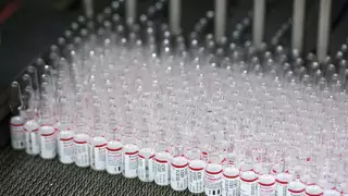 Коронавирус: Ресейде вакцина сынаудың үшінші кезеңіндегі ерекшелігі айтылды