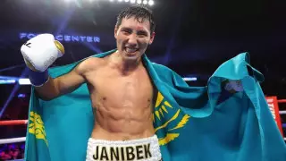 Жәнібек Әлімханұлы "Канело" мен бірқатар чемпионды нокаутқа түсіретінін айтты