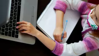 Пандемияға байланысты қазақстандық мектептер жұмыс режимін өзгертеді