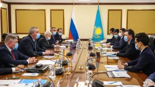 Мамин Рогозинмен ғарыш зымыран кешенін құру жобасын талқылады