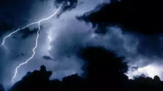 Қазақстанның бірнеше өңірінде найзағай ойнап, жел соғады