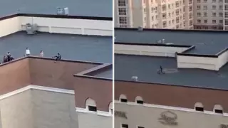 Нұр-Сұлтанда ғимарат шатырында ойнап жүрген балалар видеоға түсіп қалды