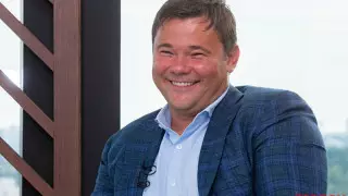 Зеленский кеңсесінің бұрынғы басшысы сұхбаттан кейін Украинадан кетіп қалды