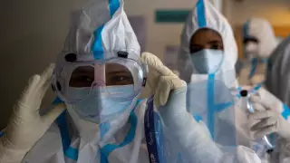 Қазақстанда коронавирустың екінші толқыны қай айларда болуы мүмкін екені айтылды