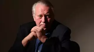 Америкалық миллиардер бар ақшасын қайырымдылыққа бөлді