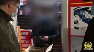 Алматыда қымбат көліктердің айнасын ұрлап, артынша сатып жүргендер ұсталды