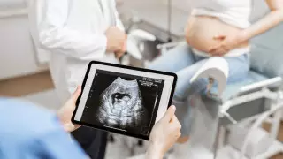 Тоқаев Қазақстандағы аналар өліміне қатысты проблеманы айтты