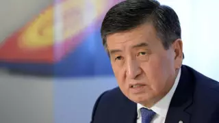 Қырғызстан президенті парламент спикерімен импичмент мәселесін талқылады