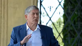 Алмазбек Атамбаев жаппай тәртіпсіздік ұйымдастырды деген күдікпен ұсталды