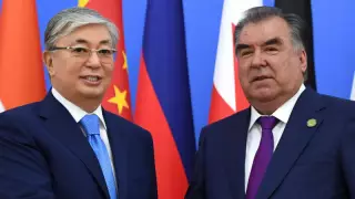 Тоқаев Эмомали Рахмонды президент болып қайта сайлануымен құттықтады