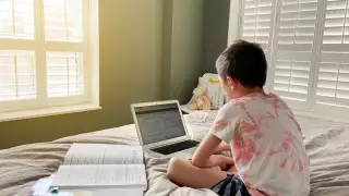 Премьер-министрге шағымнан кейін БҒМ шенеунігі жауапқа тартылды