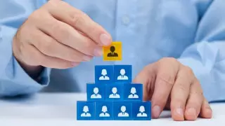 Қазақстанда тағы бір қаржы пирамидасының жолы кесілді