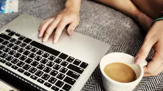 Желіде алаяқтар қазақстандықтарды танымал брендтердің атынан алдап жүр