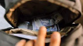 Ауылдық округ әкімі 500 мың теңге пара алғаны үшін 4 жылға сотталды